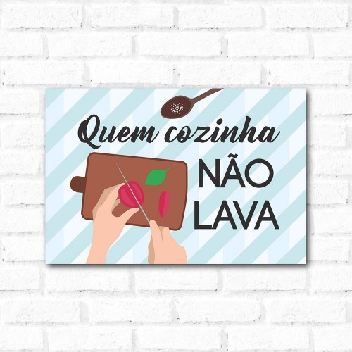 Adesivo de parede Placa Decorativa Quem Cozinha